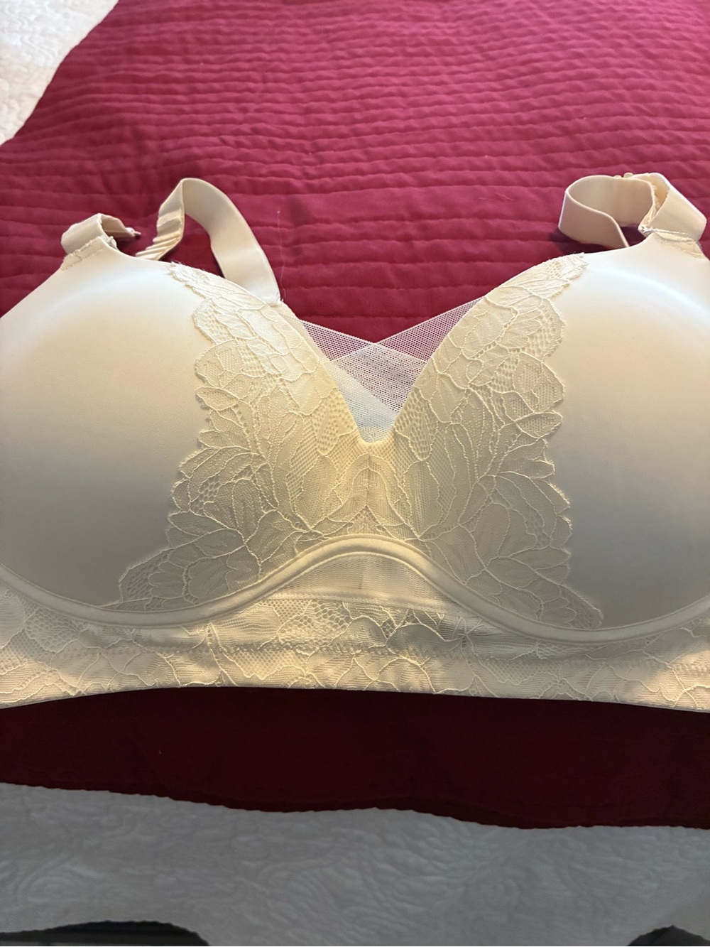Lace-Detail Light Cream Everyday Support Bra